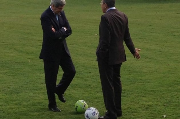 Переговоры Керри и Лаврова