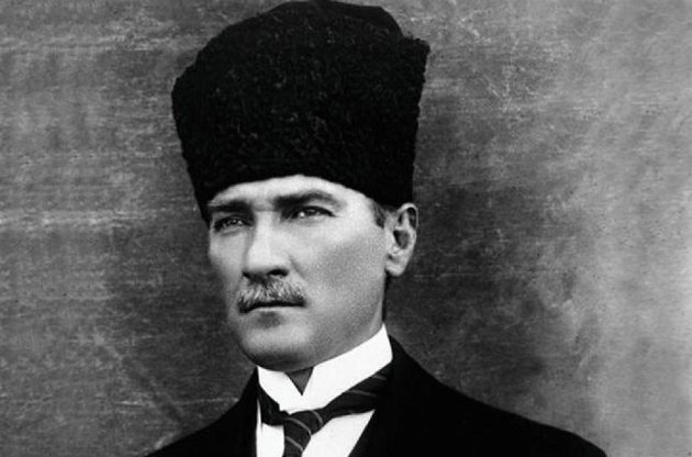 Мустафа Кемаль Ататюрк: демократ-диктатор