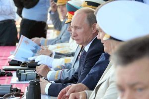 Лех Валенса считает, что мир должен ответить Путину "по-мужски" - в Гааге