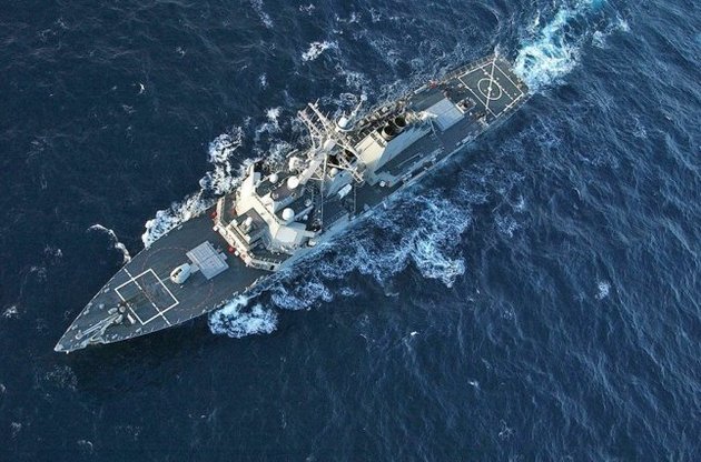 Эсминец ВМС США "Дональд Кук" вошел в Черное море