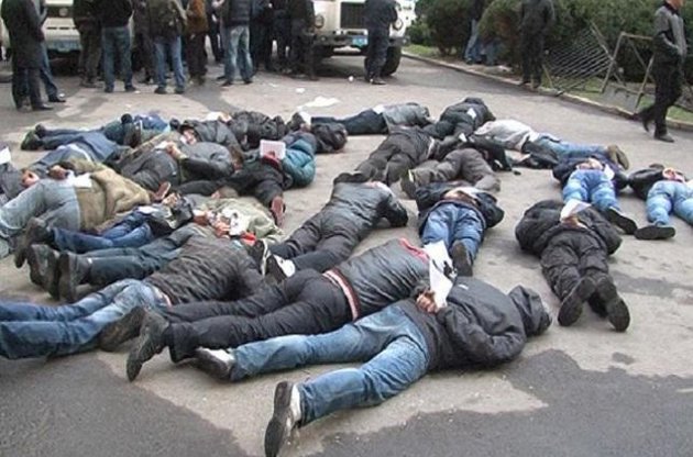 Среди захватчиков Харьковской обладминистрации оказалось 14 судимых за кражи и разбой