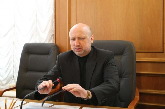 Турчинов оголосив ультиматум загарбникам будівель на Донбасі