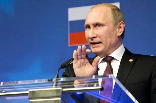 Путін визнав, що російські військові були у Криму і "допомагали" проводити референдум