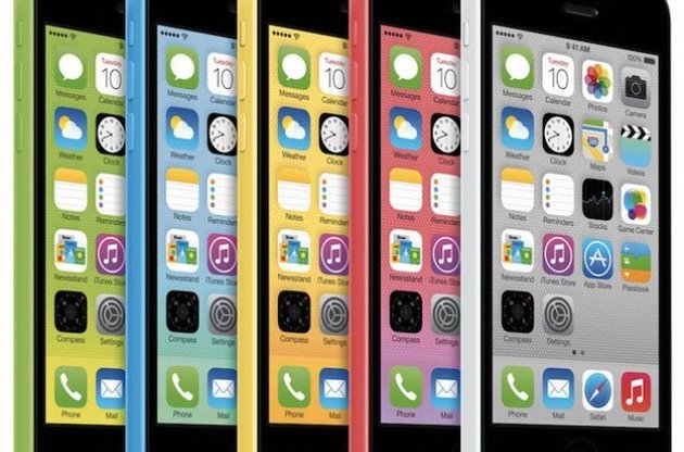 Apple випустила у Європі "бюджетний" iPhone 5c