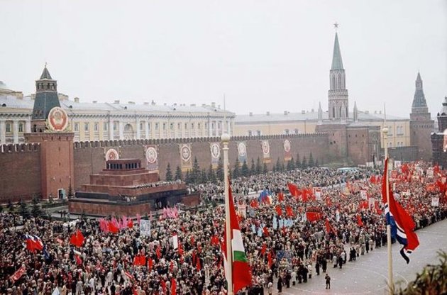 Росія ностальгує за СРСР: на Красній площі вперше за 23 роки пройде першотравнева демонстрація