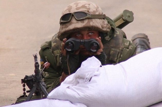 Наблюдатель украинских десантников у горы Карачун, Славянск 2 мая