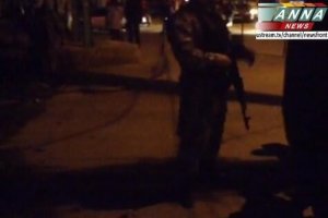 В Луганске штурмуют облвоенкомат, ранен солдат-срочник