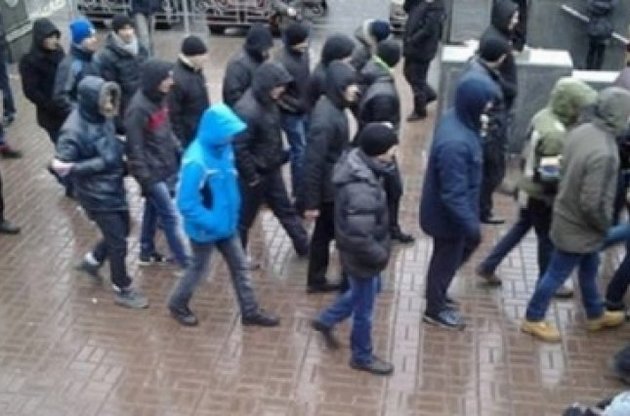 Милиция проверяет информацию о наплыве титушек в Киев