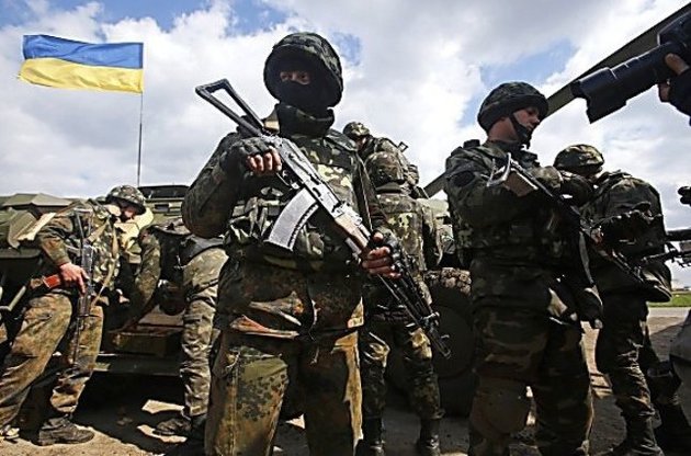 Нацгвардия задержала восемь человек, которые с оружием направлялись в Киев
