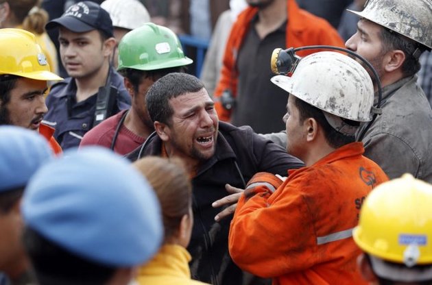 Кількість жертв трагедії на шахті в Туреччині досягла 245 осіб