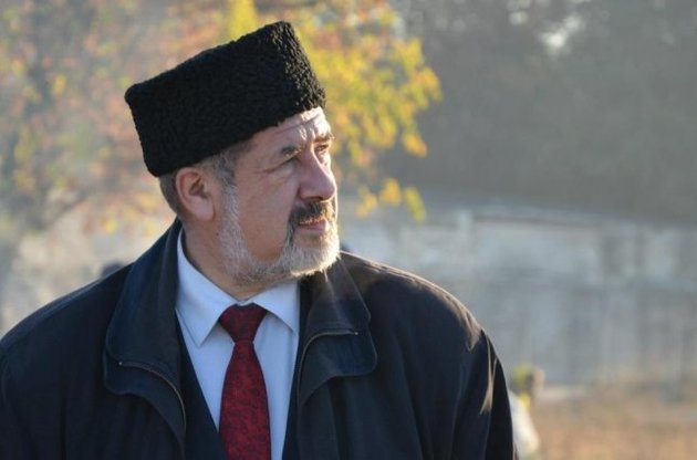 Лідер Меджлісу не хоче виводити кримських татар на жалобний мітинг "під БТРи і кийки"