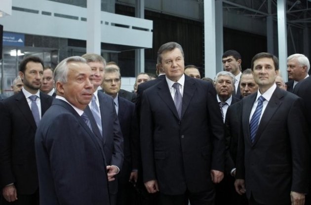 Яценюк нагадав, що в Донецьку і Луганську ніколи не було "київської" влади