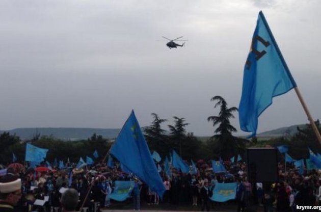 В Бахчисарае оккупанты попытались сорвать траурный митинг крымских татар