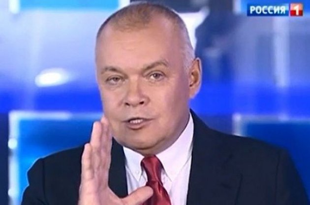 Российские масс-медиа лидируют по уровню недоверия среди украинцев