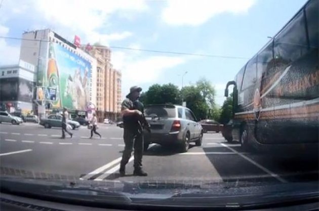 Сепаратисти заблокували автобус із юними футболістами "Шахтаря", переплутавши їх з дорослою командою