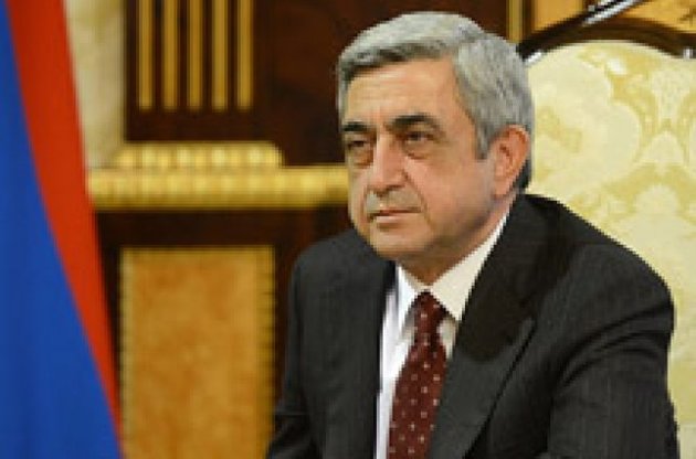 Президент Вірменії привітав Порошенка з обранням президентом