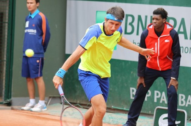 Сергей Стаховский почувствовал боли в спине в начале матча