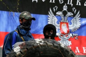 У Донецьку прибрали одну з барикад сепаратистів