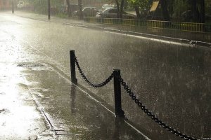 У середу в Україні очікуються дощі