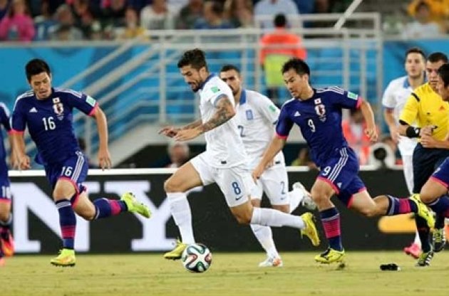 Сборные Японии и Греции сыграли вничью, выведя Колумбию в 1/8 финала