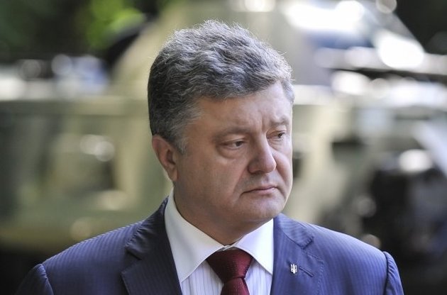 Порошенко пообещал вскоре подписать указ о прекращении на неделю огня на Донбассе
