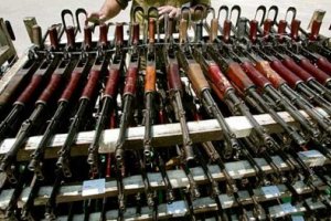 Минобороны на востоке Украины усилило охрану складов с оружием