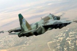 У Дніпропетровську розбився Су-25, пілот живий