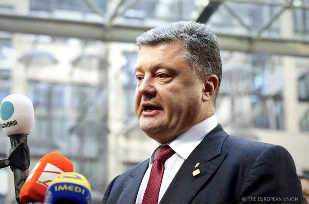 Порошенко пообещал очистить украинскую армию от тех, кто на ней паразитирует