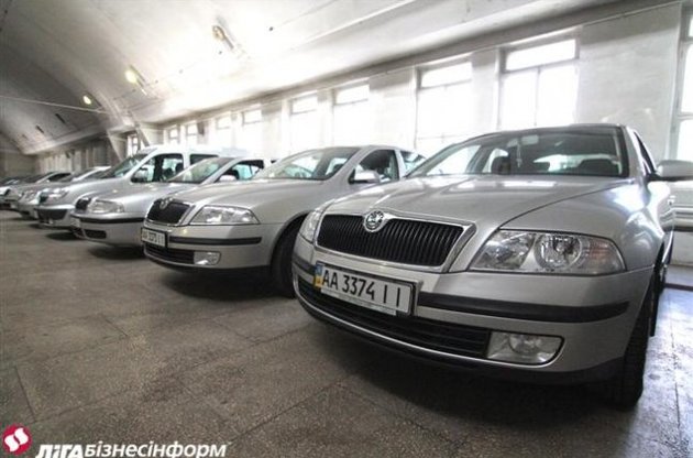 На аукционе по распродаже правительственных авто продали 27 машин на 2,7 млн грн