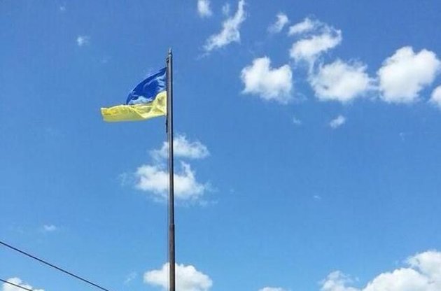Над Артемовском и Дружковкой поднят флаг Украины