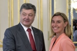 Порошенко призвал Италию и Британию заключить союз для влияния на Россию