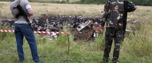 Порошенко доручив силам АТО припинити бойові дії у радіусі 40 км від місця аварії Боїнга
