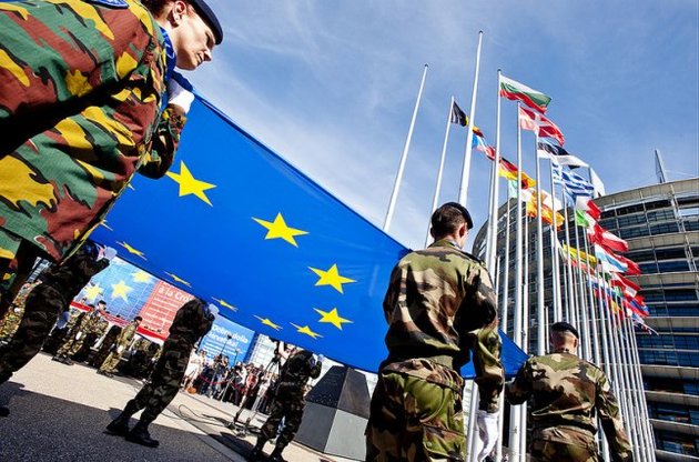 Совет ЕС одобрил решение об отправке полицейской миссии в Украину