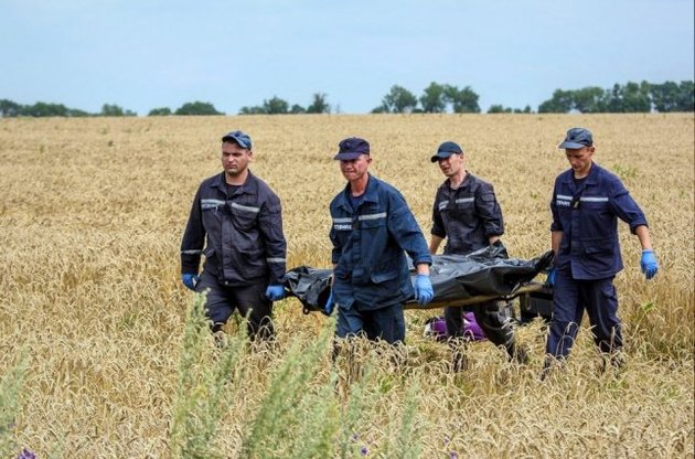 Тела погибших с Боинга-777 доставят в Нидерланды в среду