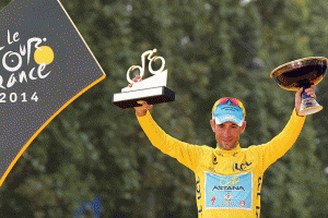 Винченцо Нибали стал первым за 16 лет итальянцем, выигравшим "Тур де Франс"