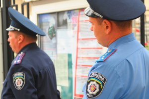 Міліції Донбасу потрібно 20 тис. осіб для заміни зрадників і дезертирів, - Аваков