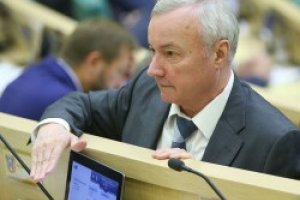 Російський сенатор загинув при купанні в морі у Криму