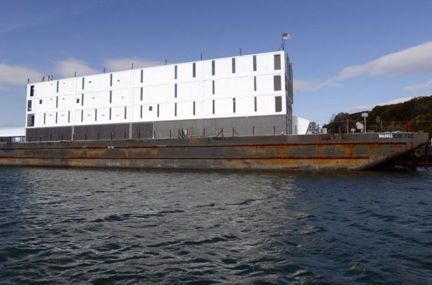 Компания Google продала таинственную баржу в Портленде