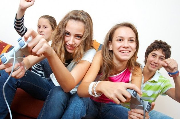 Подростки: "подранки Интернета" или  юные "кризис-менеджеры" своей жизни?