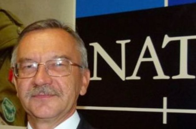 Глава місії України в НАТО стверджує, що альянс призупинив контакти з РФ