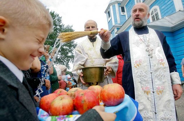 Православні та греко-католики відзначають Яблучний Спас