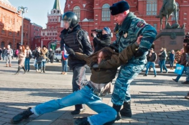 Киев выразил обеспокоенность ущемлением демократии в России