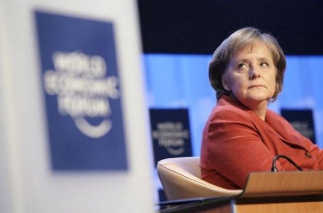 Меркель в Киеве будет склонять Порошенко к миру - Der Spiegel