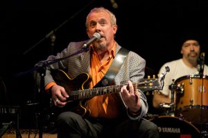 Прикмети сезону: глухонімі, Гетсбі, Макаревич