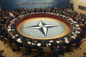 Польша и страны Балтии предложили НАТО нацелить систему ПРО на Россию