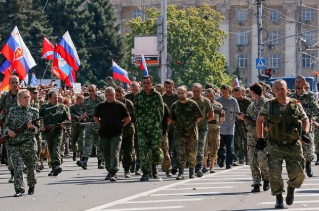 Для масовки на "параді полонених" у Донецьку використовували в'язнів СІЗО