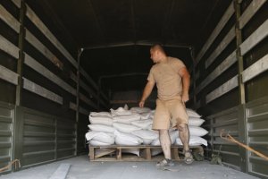 Російська "гуманітарна допомога" так і не потрапила жителям Луганська