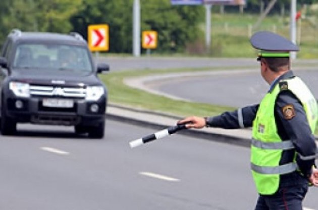 У Криму можуть відібрати машину з Українськими номерами