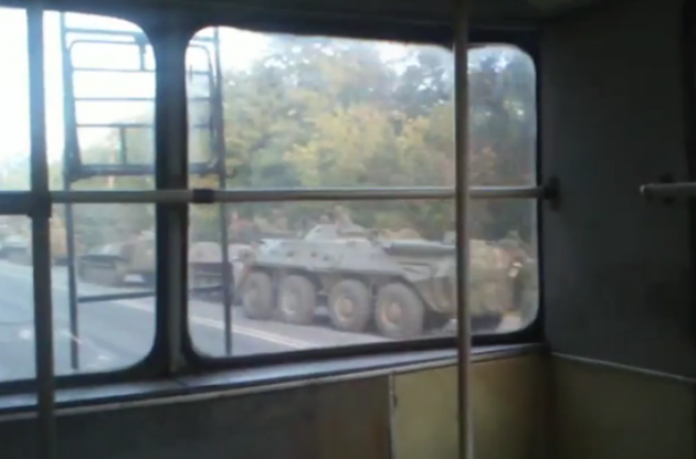 100 одиниць російської бронетехніки були помічені в Краснодоні