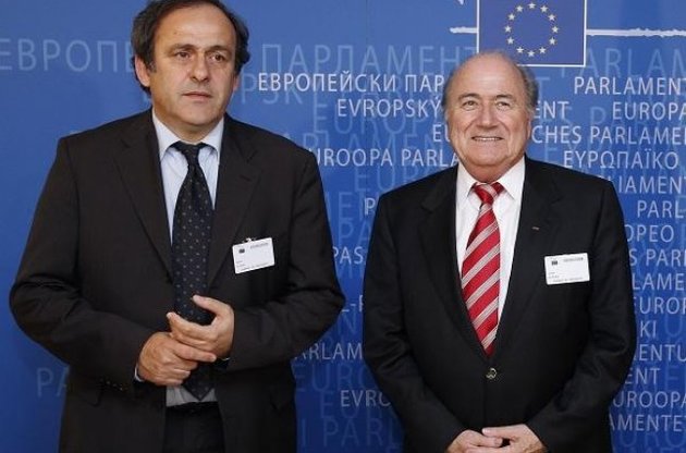 Платини обвинил Блаттера в плохой репутации ФИФА